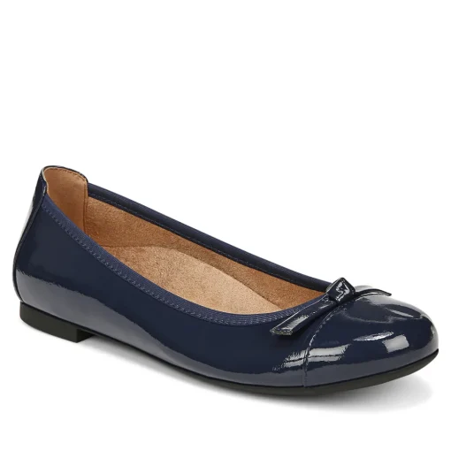 Amorie Flat