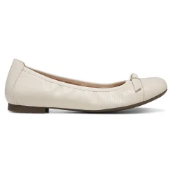 Amorie Flat (Wide)